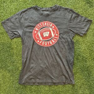 Wisconsin Badgers Football Charcoal Gray Graphic Logo Tee Shirt Mens Large